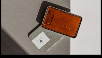 سجلات مصاغة: قصص رويت عن يديك الجريئتين