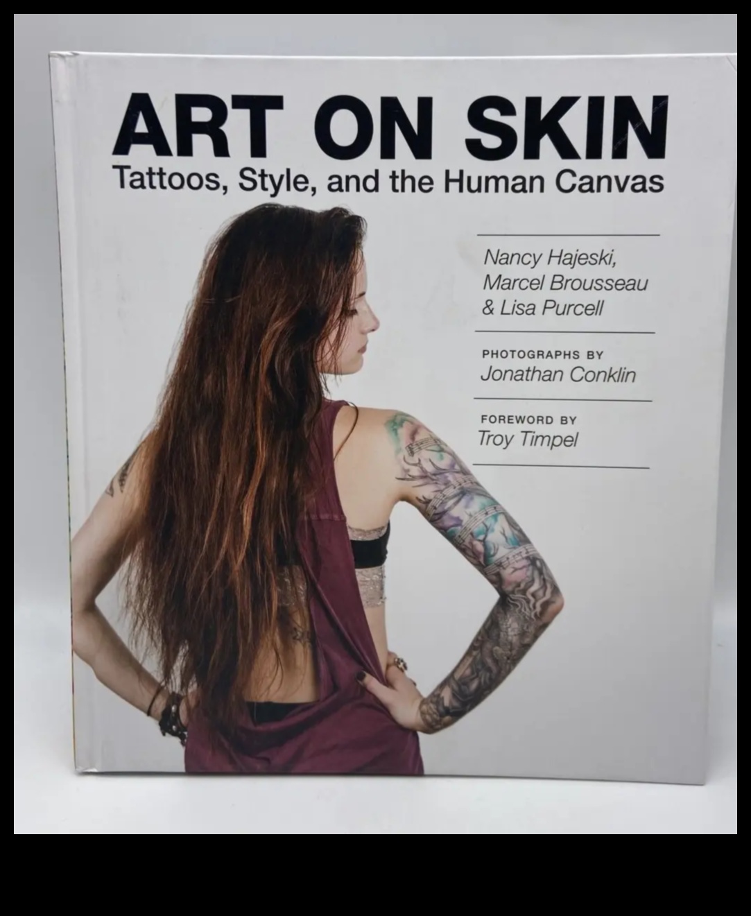 سجلات القماش: قصص تم الكشف عنها من خلال الوشم الملحمي