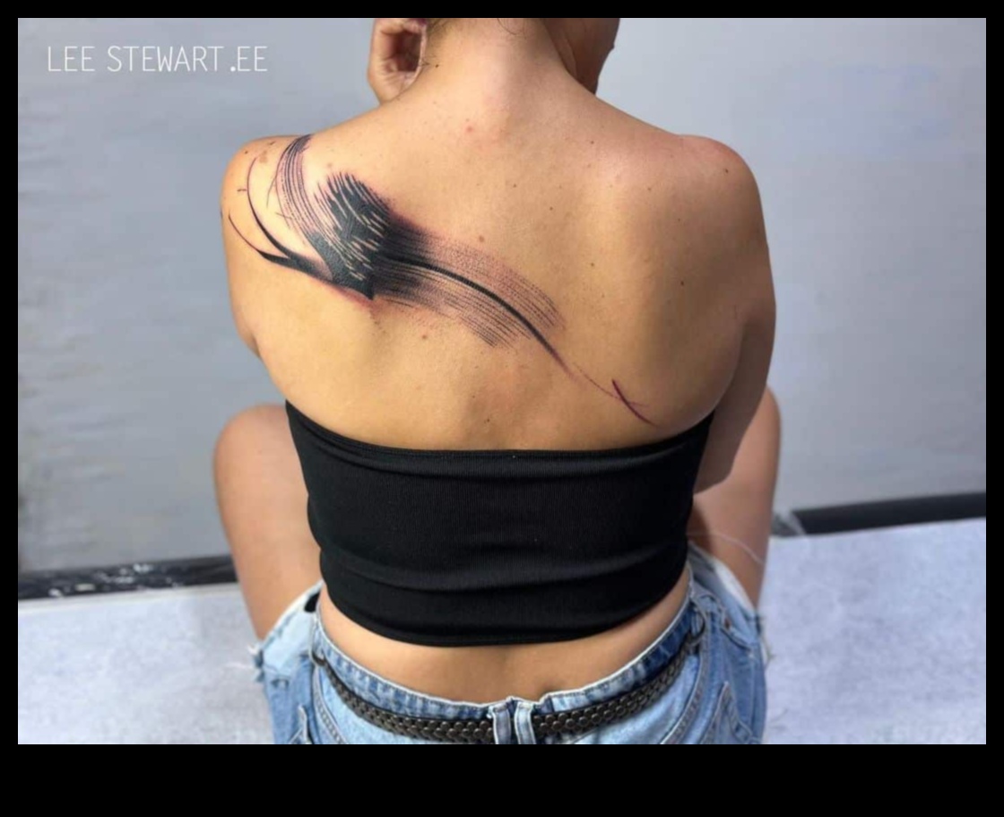 ضربات فرشاة جريئة: براعة بارعة في سجلات الوشم الخلفي