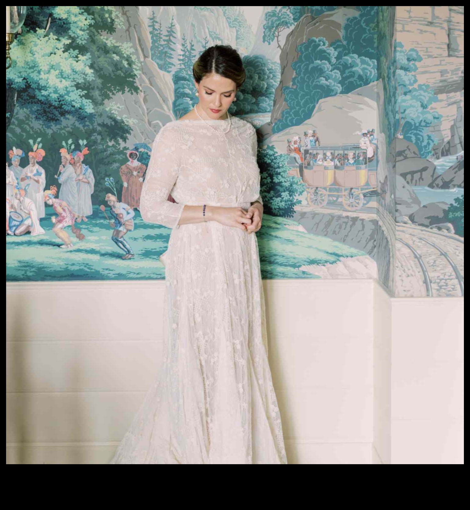 كلاسيكيات أنيقة: فساتين زفاف عتيقة تتجاوز الاتجاهات